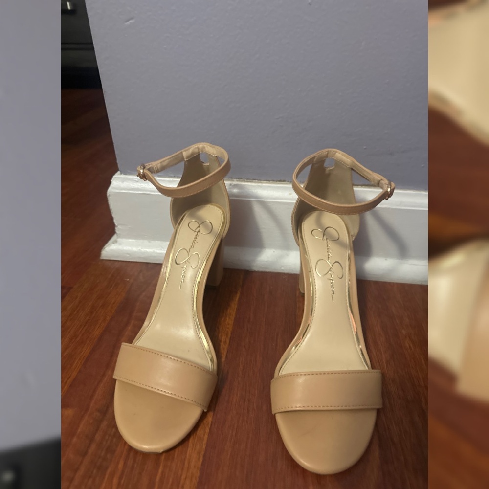 Jessica Simpson Nude Chunky Peep Toe Heel - Picture 2 of 2